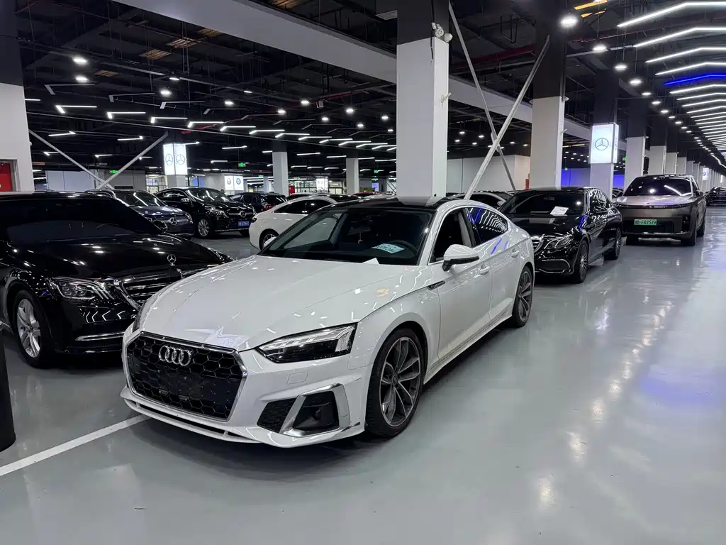 Audi A5 (Import)