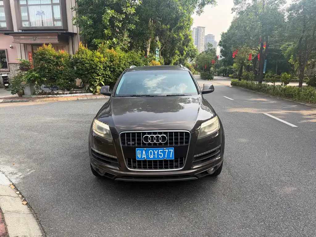 Audi Q7 — миниатюра 2