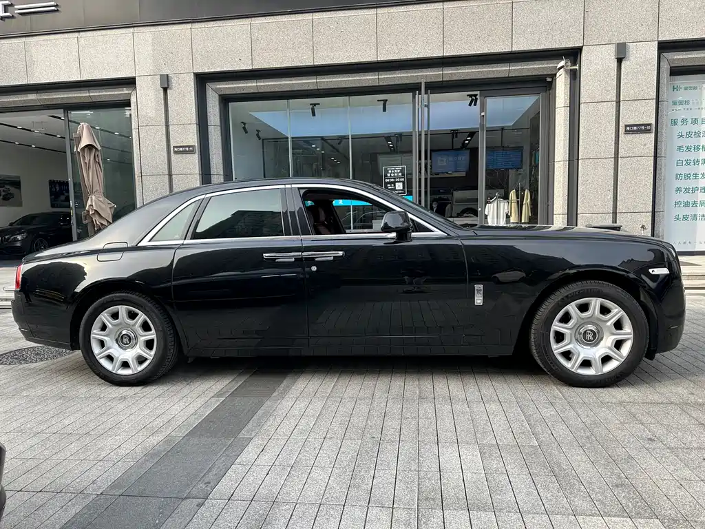 Rolls-Royce Ghost 2010 6.6T Standard