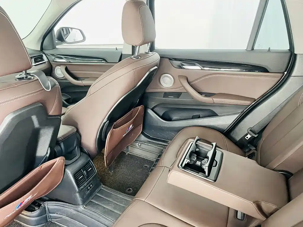 BMW X1 — миниатюра 11