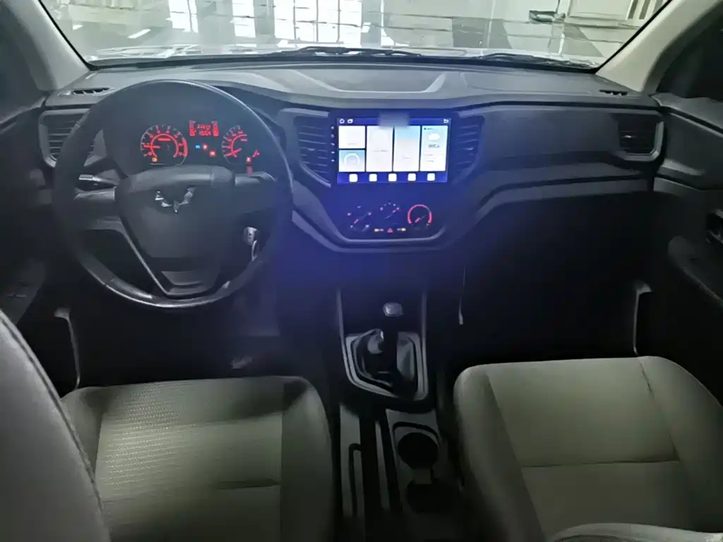 Wuling Hongguang V — миниатюра 10