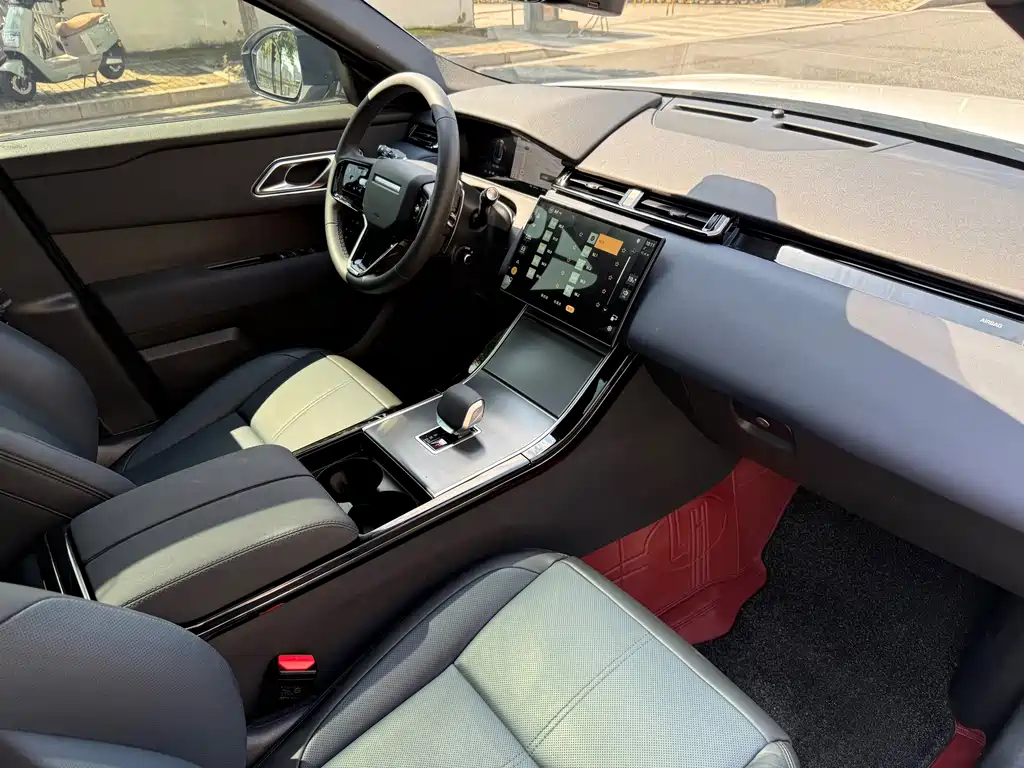 Land Rover Velar — миниатюра 11