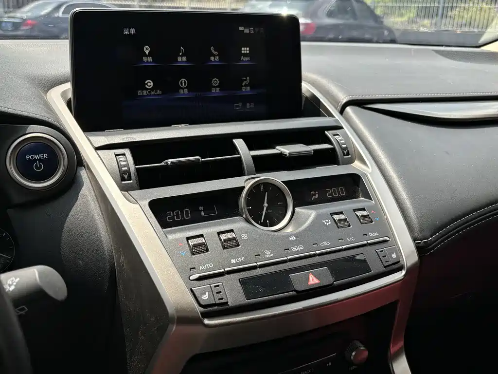 Lexus NX — миниатюра 15