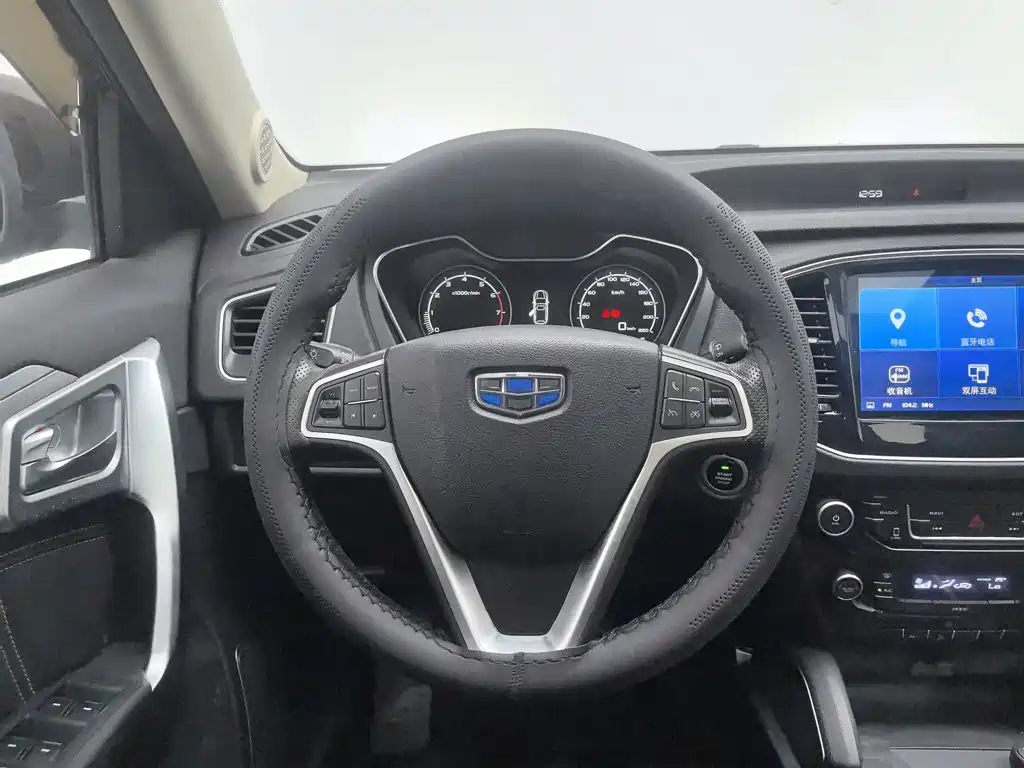 Geely Vision X6 — миниатюра 11
