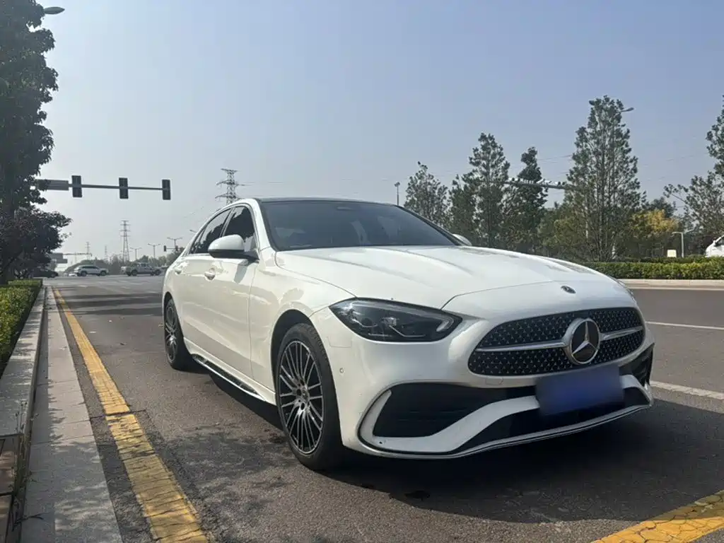 Mercedes-Benz C-Class — миниатюра 7