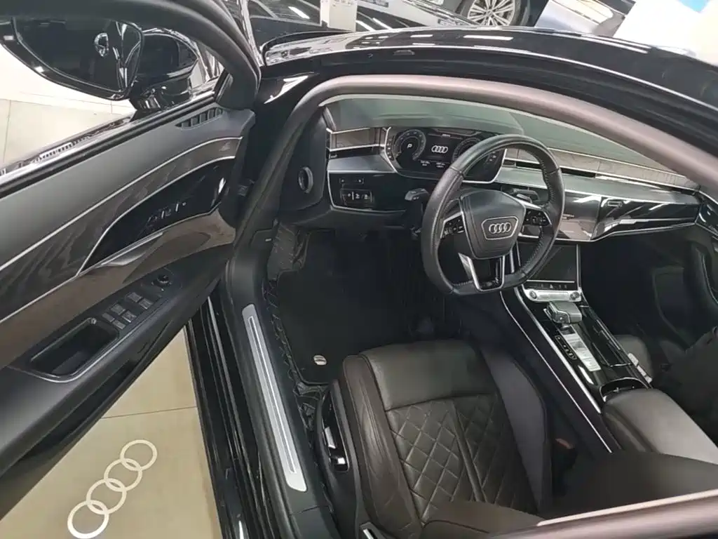 Audi A8 — миниатюра 16