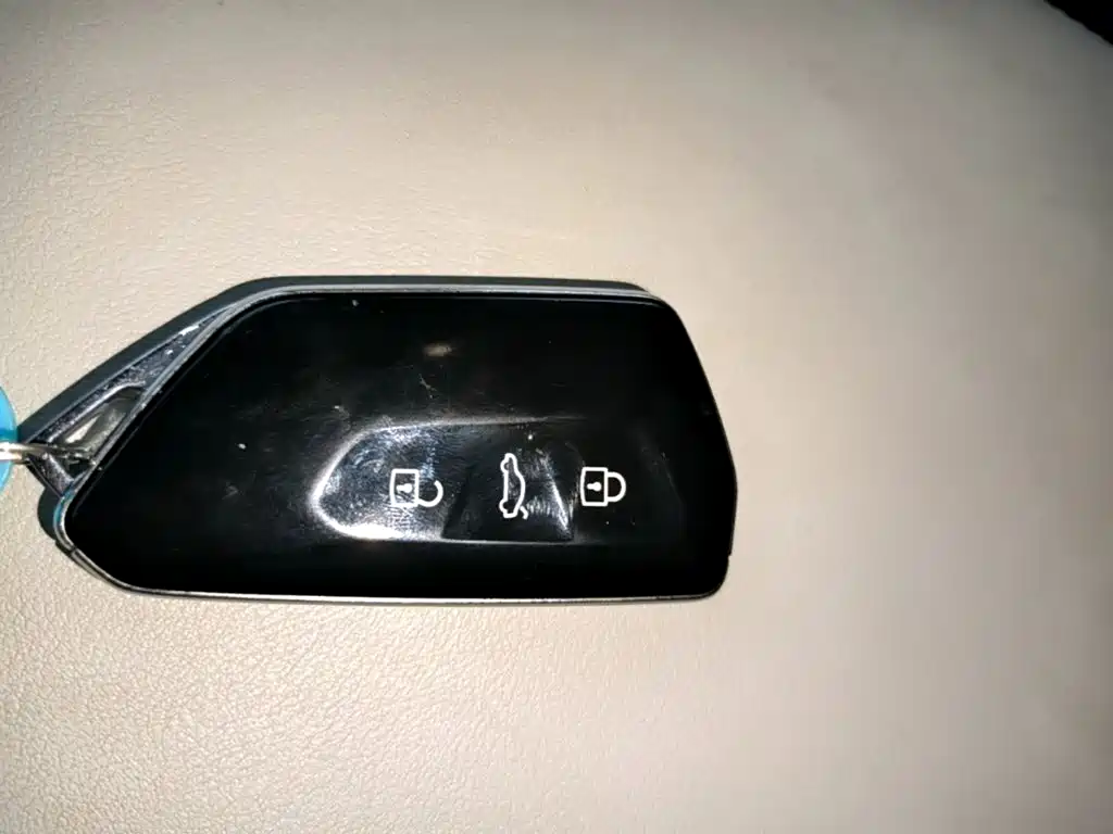 Volkswagen Tavendor 2023 380TSI R-Line