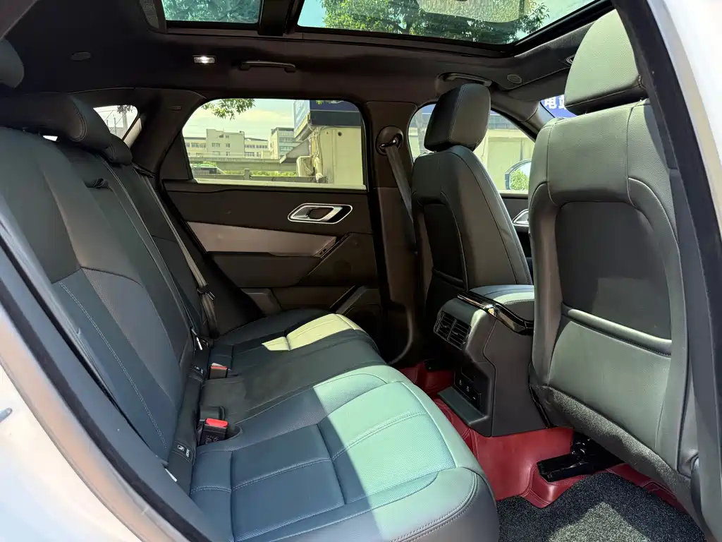 Land Rover Velar — миниатюра 15