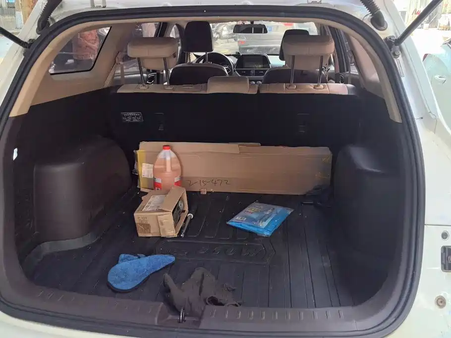 Baojun 310W — миниатюра 4