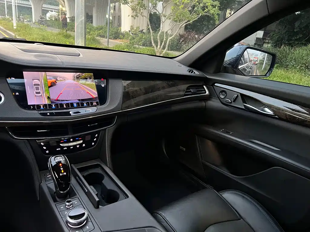 Cadillac CT6 — миниатюра 17