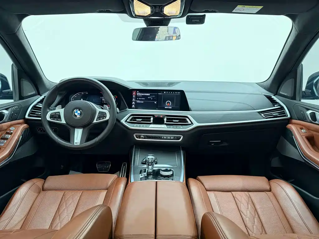 BMW X7 — миниатюра 13