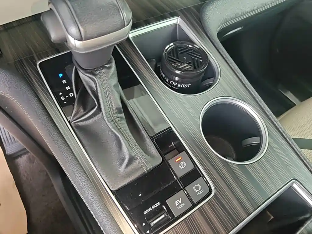 Toyota Sienna — миниатюра 9