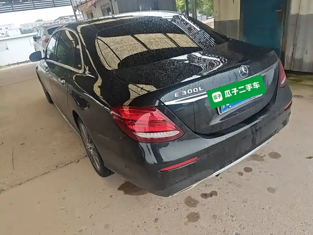 Mercedes-Benz E-Class — миниатюра 5