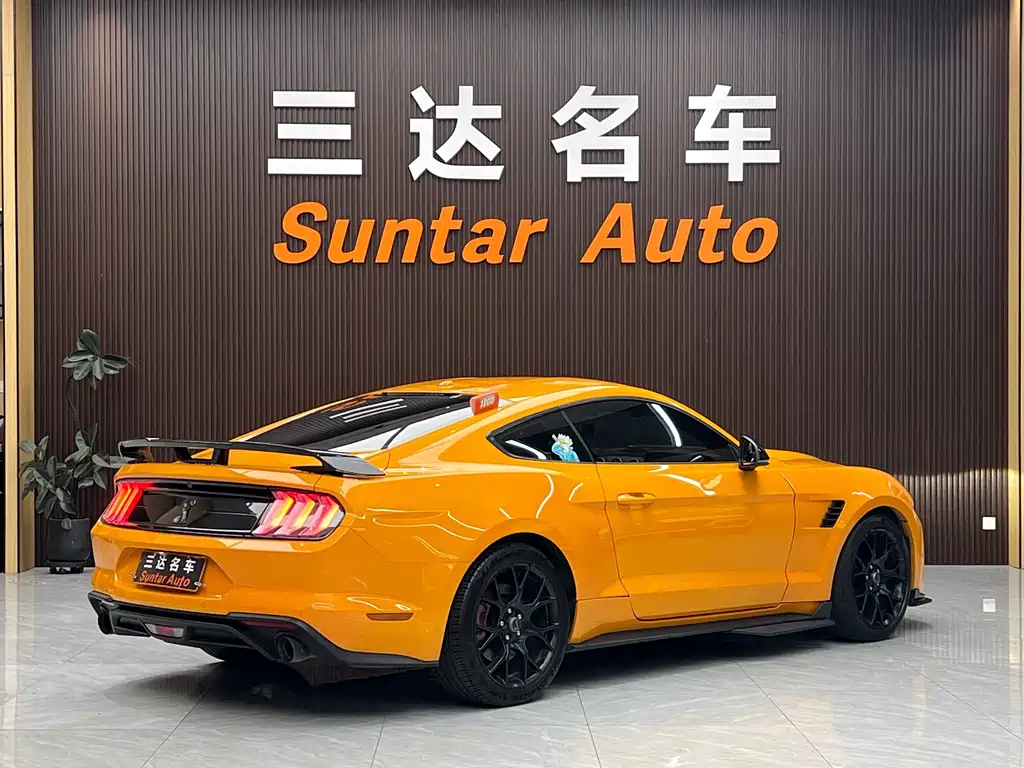 Ford Mustang — миниатюра 6