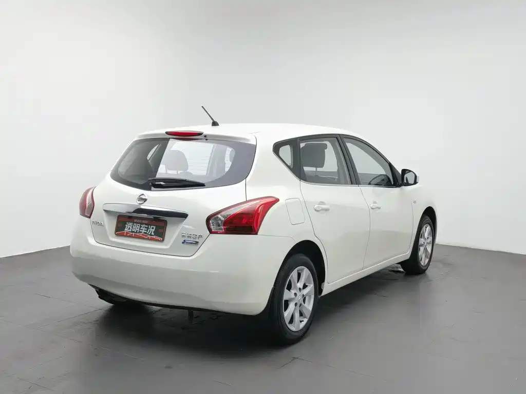 Nissan Tiida — миниатюра 2