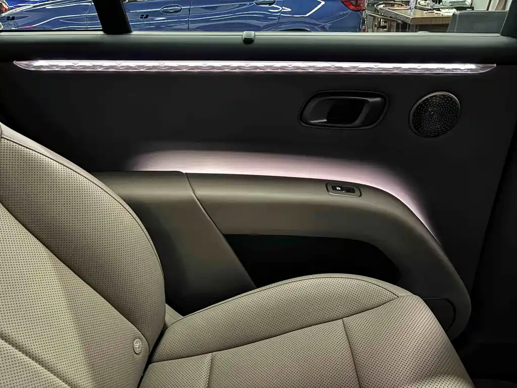 Li Auto Li i8 — миниатюра 10