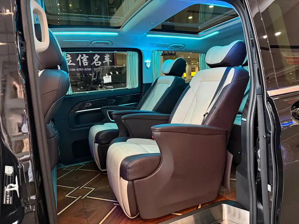Mercedes-Benz V-Class — миниатюра 5