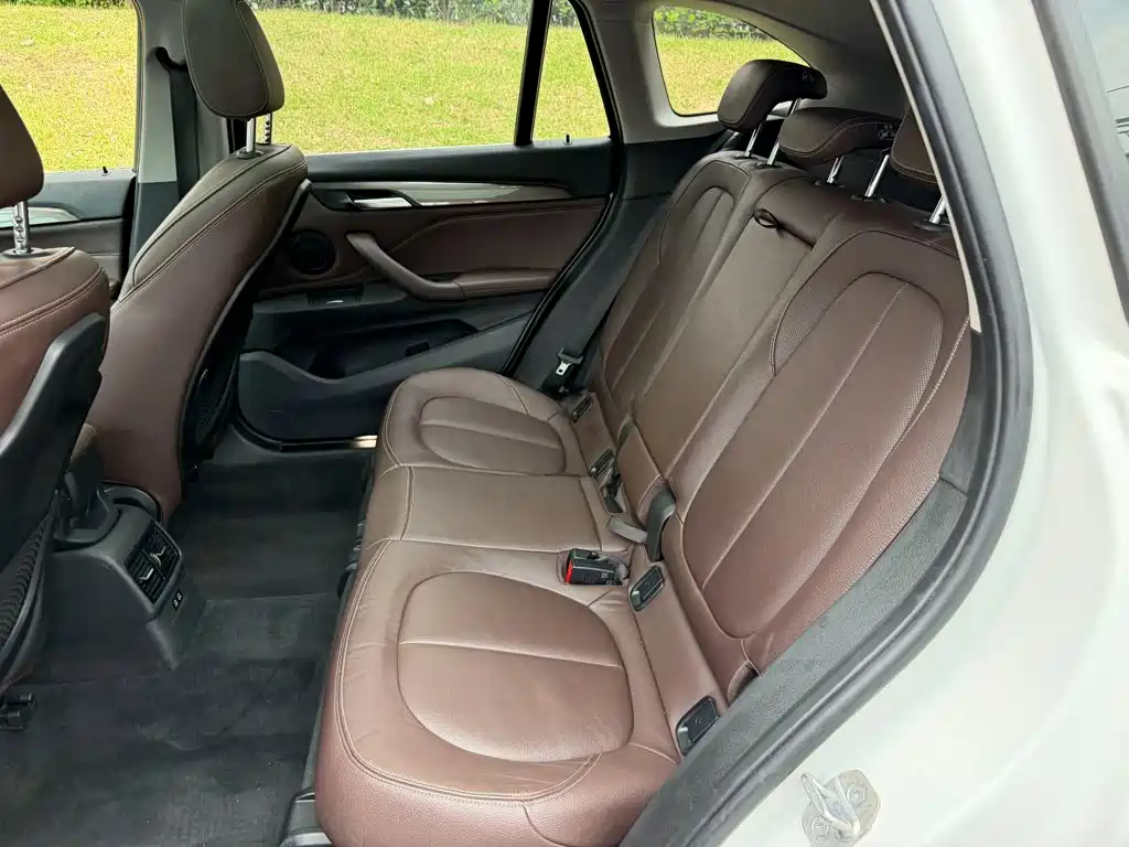 BMW X1 — миниатюра 12