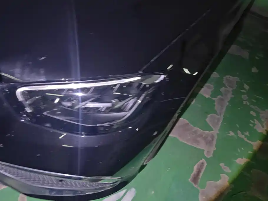 Mercedes-Benz E-Class — миниатюра 5