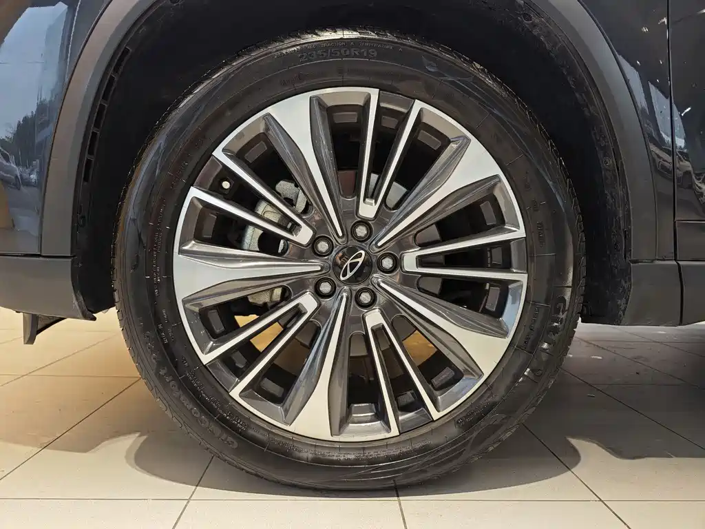Chery 8 PLUS 2024 Champion 290TGDI DCT 7 мест