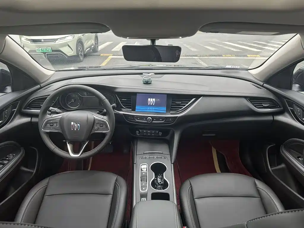 Buick Regal — миниатюра 5