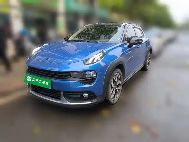 2018 Lynk & Co 02