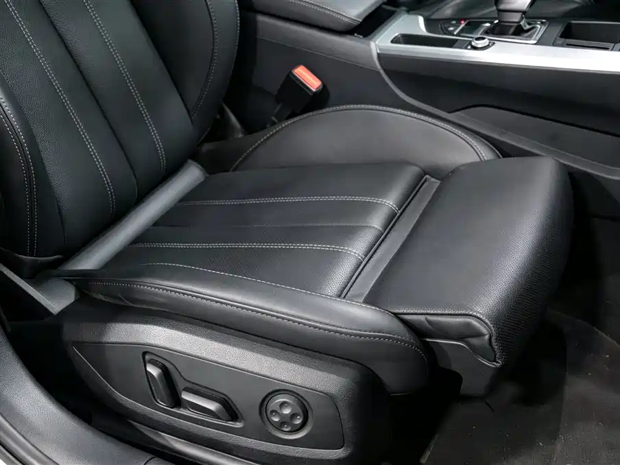 Audi A4L — миниатюра 14