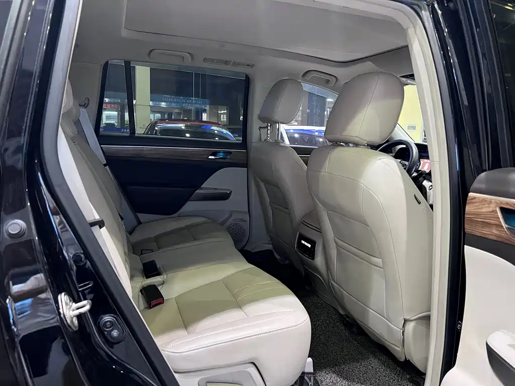 GAC Motor Trumpchi GS8 — миниатюра 10