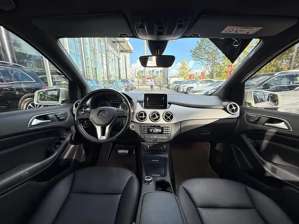 Mercedes-Benz B-Class — миниатюра 21