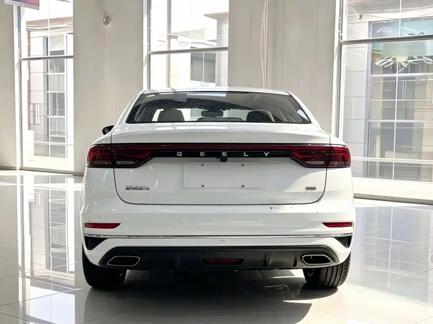 Geely Emgrand — миниатюра 8