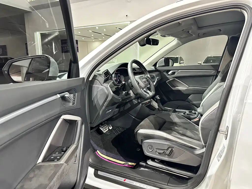 Audi Q3 — миниатюра 8