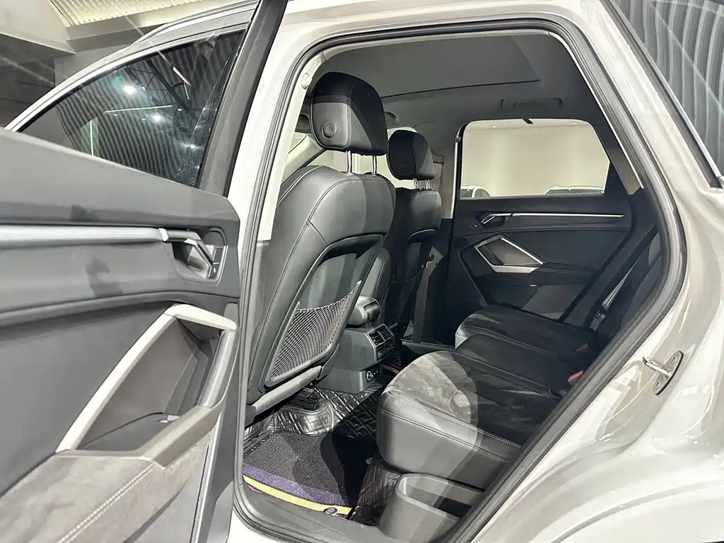 Audi Q3 — миниатюра 10