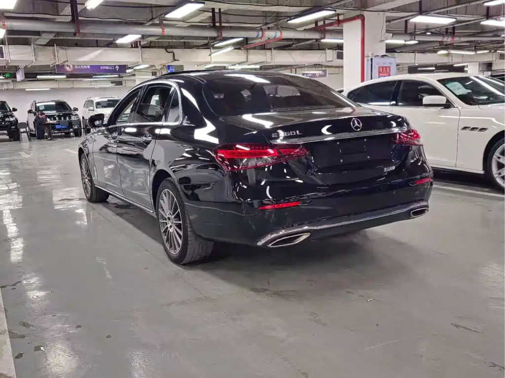 MERCEDES-BENZ E CLASS