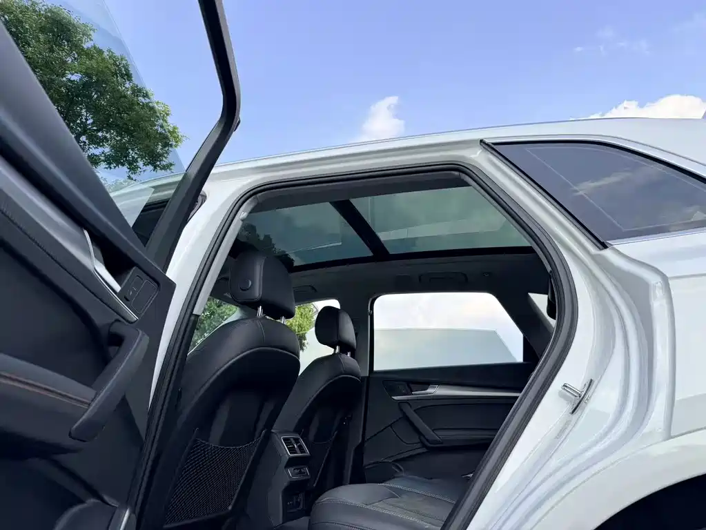 Audi Q5L — миниатюра 9