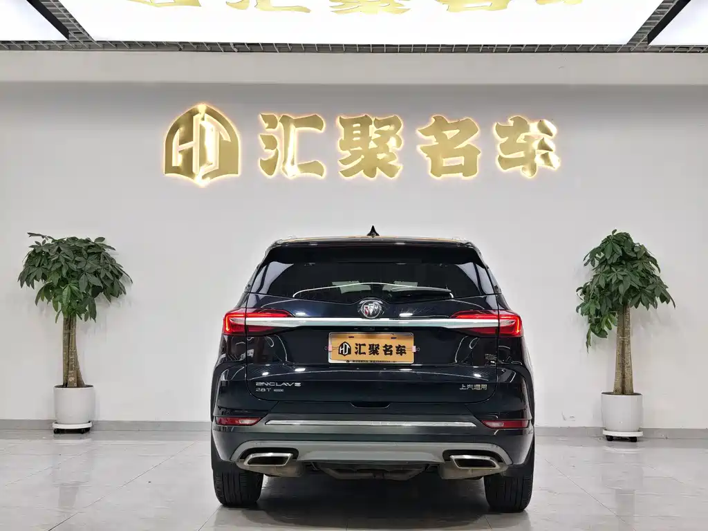 Buick Enclave — миниатюра 8
