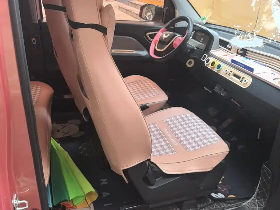 Wuling MINIEV — миниатюра 8
