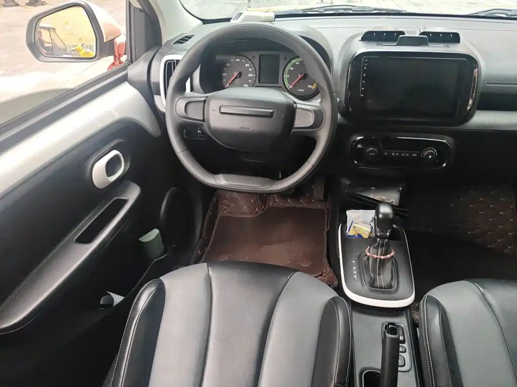 Roewe Clever — миниатюра 7