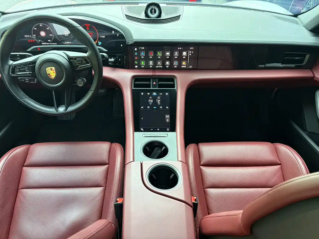 Porsche Taycan — миниатюра 15