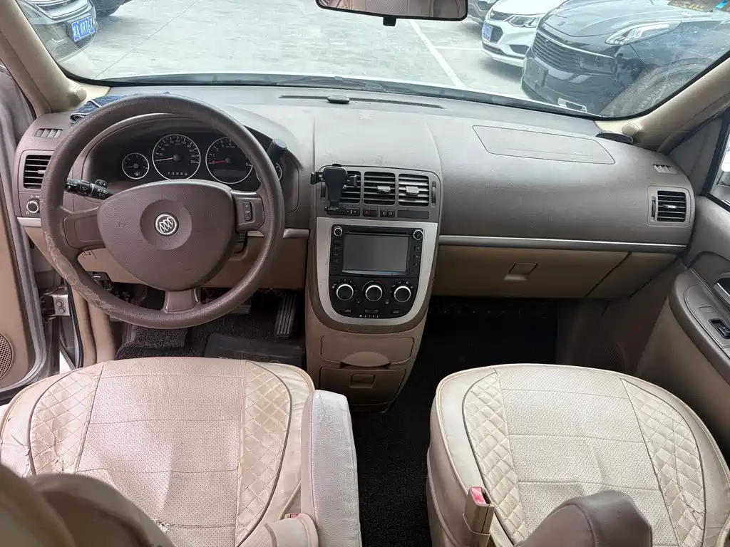 Buick GL8 — миниатюра 6