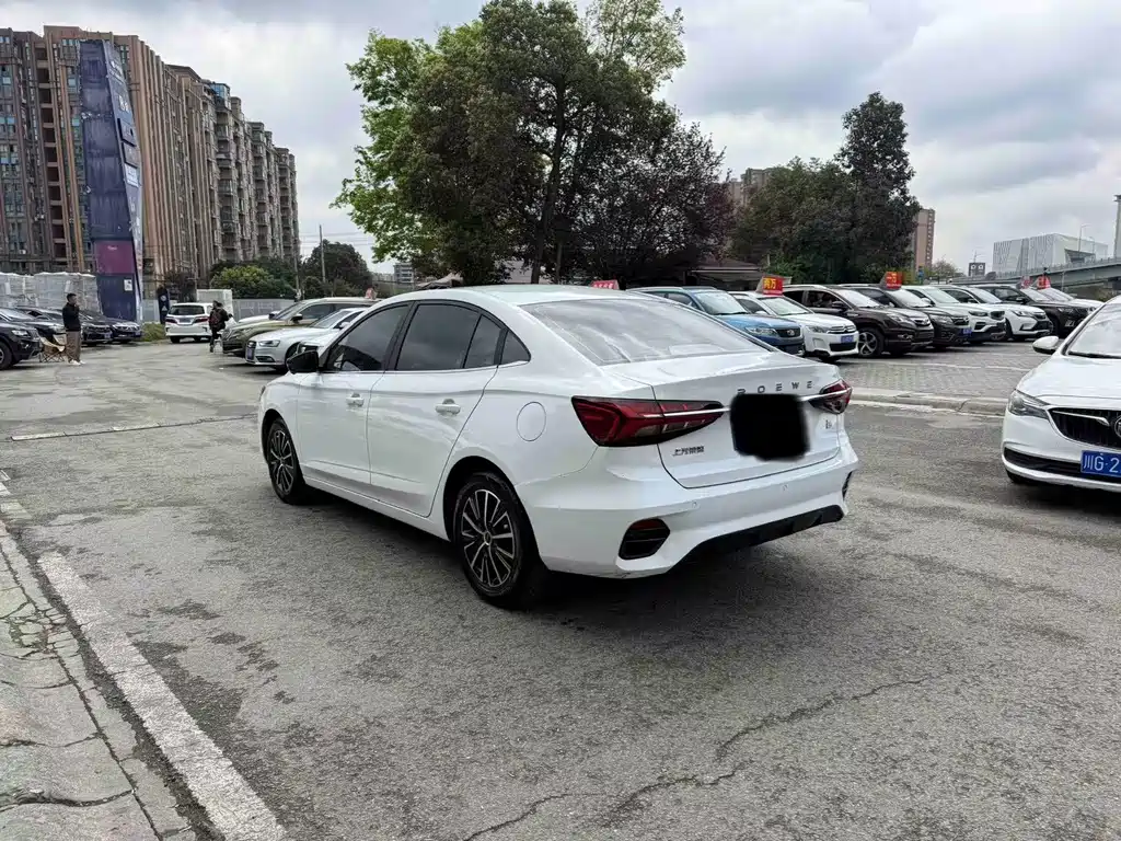 Roewe i5 2021 1.5L CVT