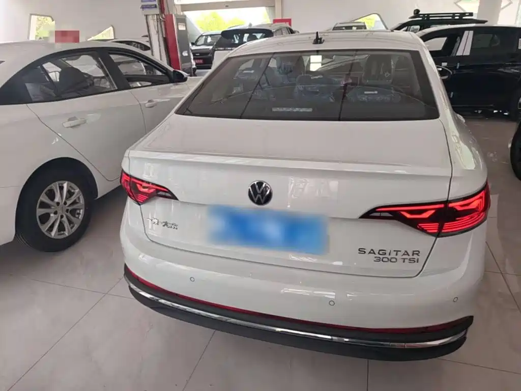 Volkswagen Sagitar — миниатюра 4