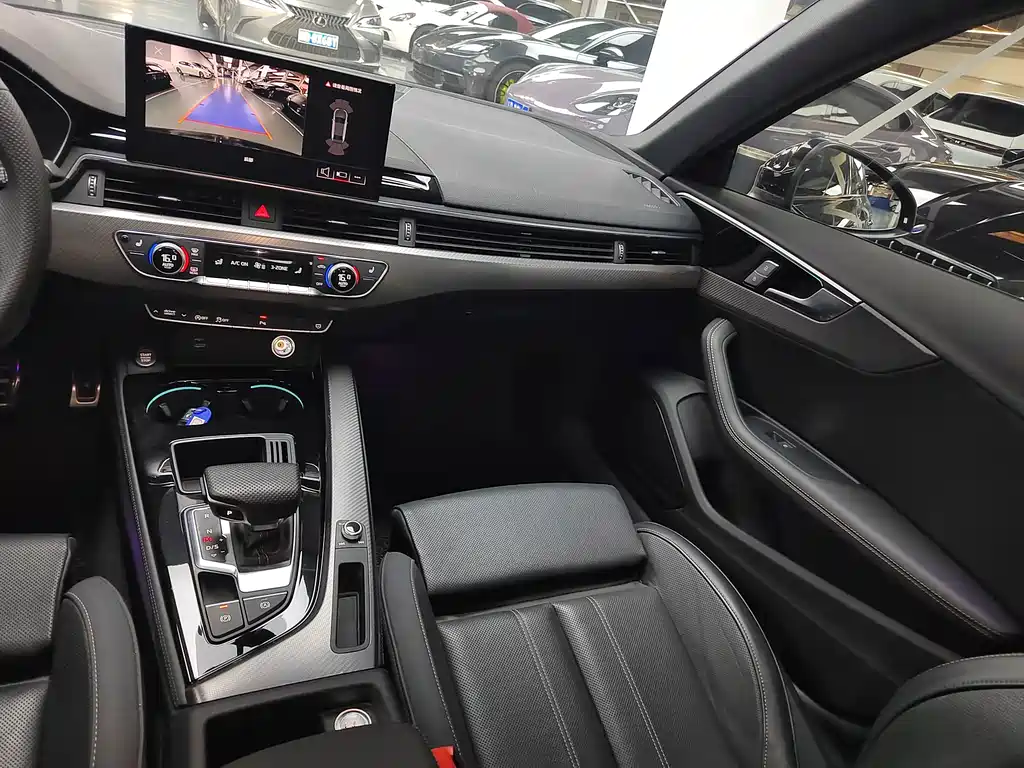 Audi A4L — миниатюра 8