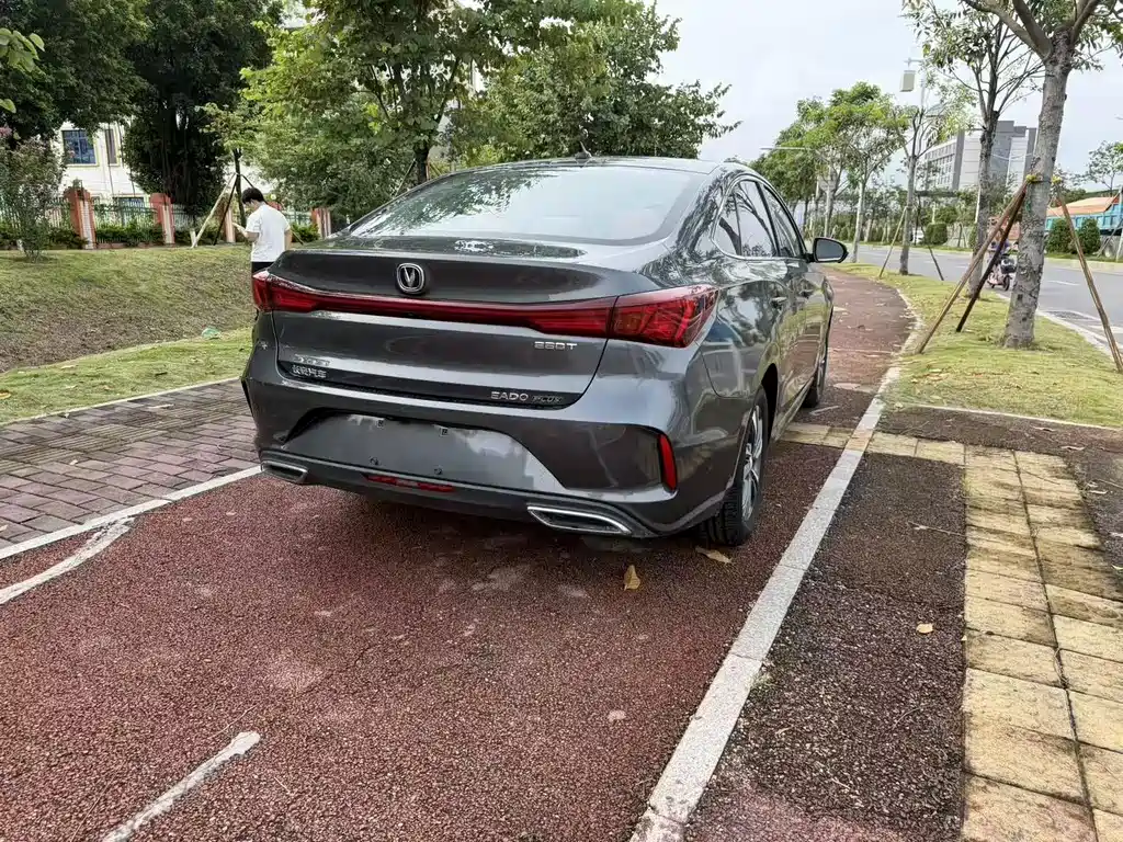 Changan Eado — миниатюра 9