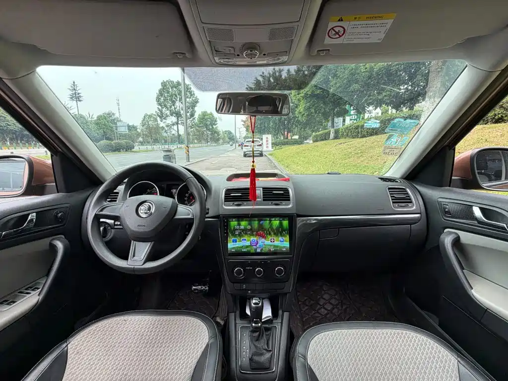 Skoda Yeti — миниатюра 13