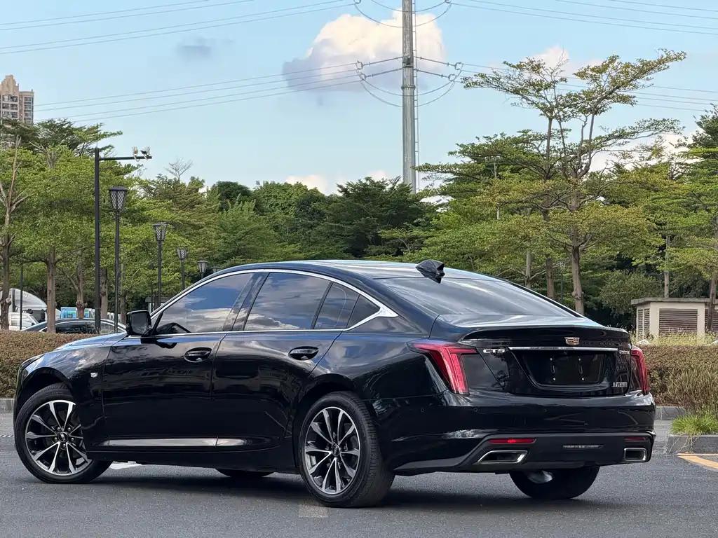 Cadillac CT5 — миниатюра 5