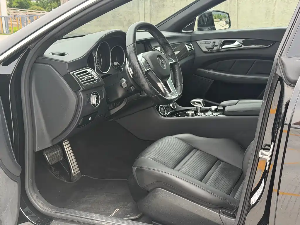Mercedes-Benz CLS A MG 2012 AMG CLS 63