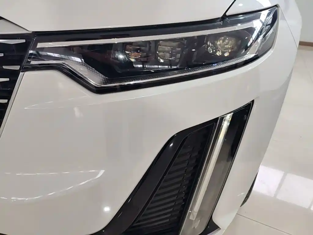 Cadillac XT6 — миниатюра 24