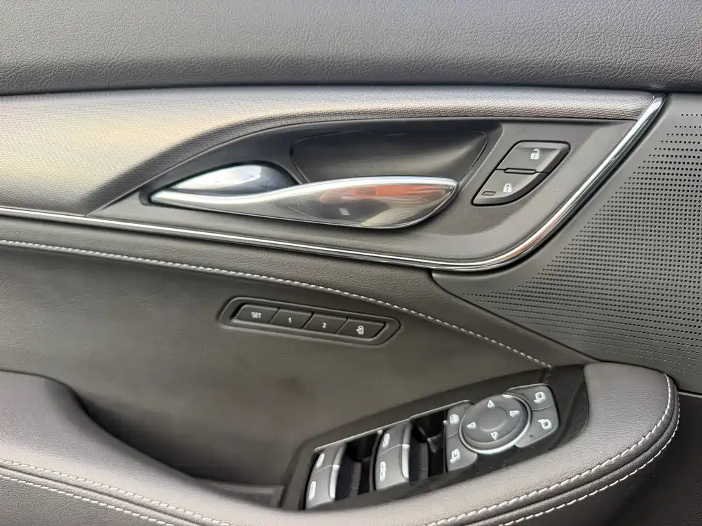 Cadillac CT5 — миниатюра 19