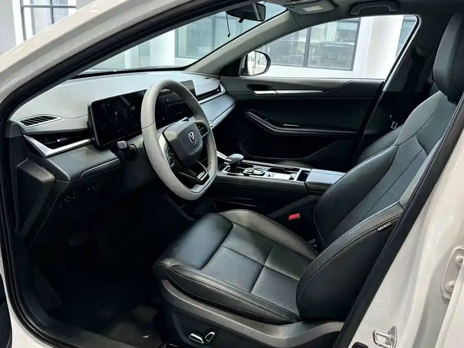 Changan Ruicheng PLUS — миниатюра 5