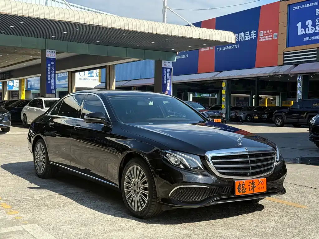 MERCEDES-BENZ E CLASS